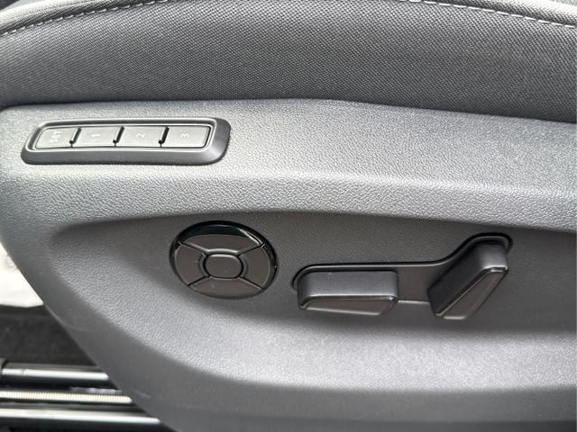 Skoda / Kodiaq / Schwarz / / / 4x4+AHK+PANO+KAMERA+EL. HECKKL.+NAVI+20 LM