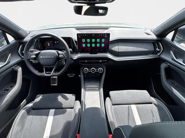 Skoda / Kodiaq / Grau / / / 4x4+AHK+PANO+KAMERA+EL. HECKKL.+NAVI+20 LM