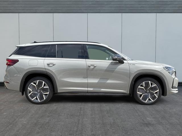 Skoda / Kodiaq / Grau / / / 4x4+AHK+PANO+KAMERA+EL. HECKKL.+NAVI+20 LM