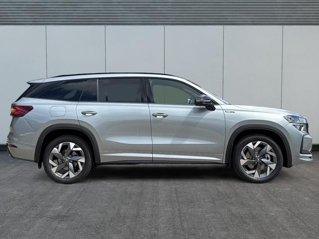 Skoda / Kodiaq / Silber / / / 4x4+AHK+KAMERA+EL. HECKKL.+PDC+NAVI+19 LM