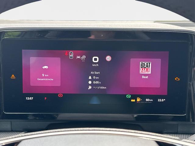 Skoda / Kodiaq / Silber / / / 4x4+AHK+KAMERA+EL. HECKKL.+PDC+NAVI+19 LM
