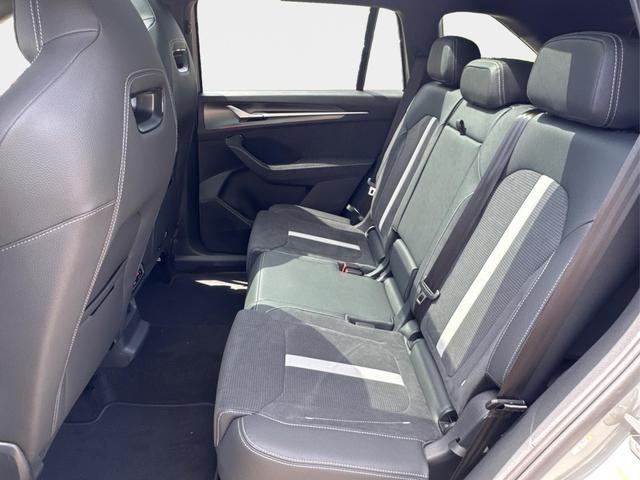 Skoda / Kodiaq / Grau / / / 4x4+AHK+PANO+KAMERA+EL. HECKKL.+NAVI+20 LM