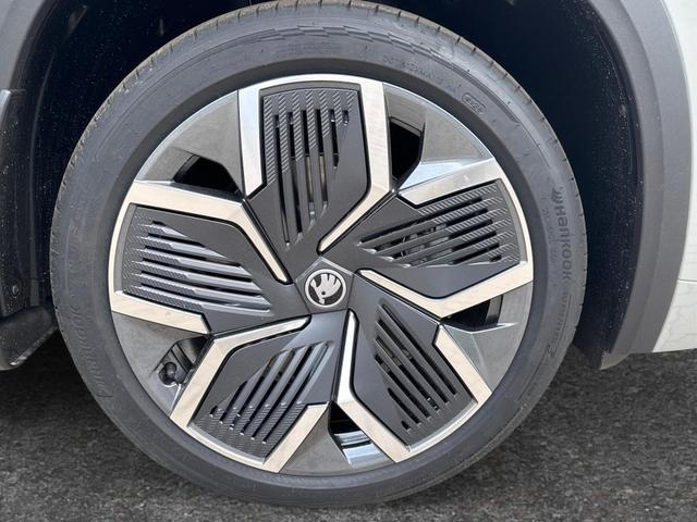 Skoda / Kodiaq / Grau / / / 4x4+AHK+PANO+KAMERA+EL. HECKKL.+NAVI+20 LM