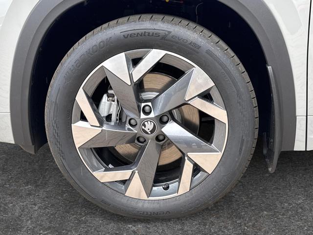 Skoda / Kodiaq / Grau / / / 4x4+AHK+KAMERA+EL. HECKKL.+PDC+NAVI+19 LM