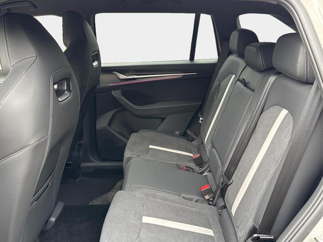 Skoda / Kodiaq / Grau / / / 4x4+AHK+KAMERA+EL. HECKKL.+PDC+NAVI+19 LM