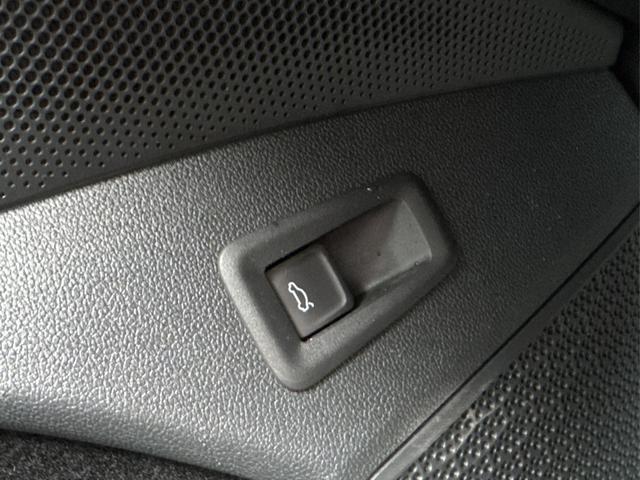 Skoda / Kodiaq / Grau / / / 4x4+AHK+KAMERA+EL. HECKKL.+PDC+NAVI+19 LM