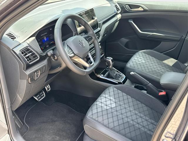 Volkswagen / T-Cross / / / / AHK+NAVI+MATRIX+SHZ+ACC+KAMERA+18'' ALU, Beispielbilder, ggf. teilweise mit Sonderausstattung