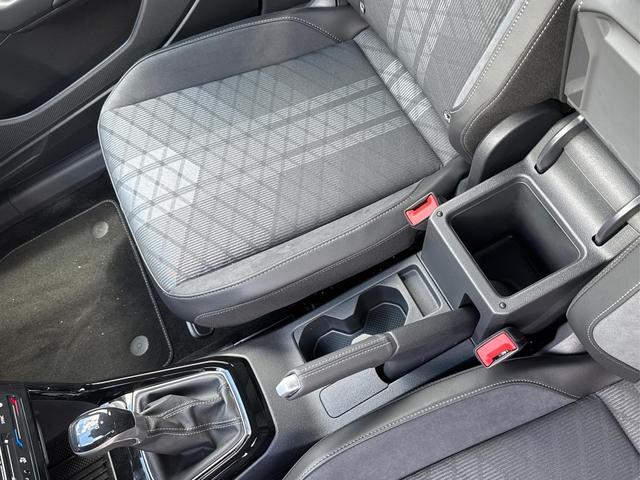 Volkswagen / T-Cross / / / / AHK+NAVI+MATRIX+SHZ+ACC+KAMERA+18'' ALU, Beispielbilder, ggf. teilweise mit Sonderausstattung