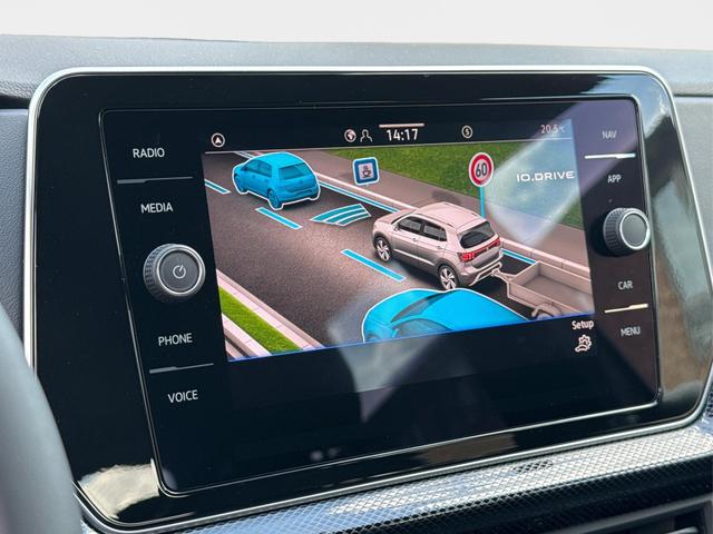 Volkswagen / T-Cross / / / / AHK+NAVI+MATRIX+SHZ+ACC+KAMERA+18'' ALU, Beispielbilder, ggf. teilweise mit Sonderausstattung