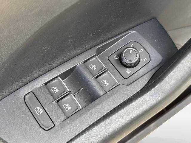 Volkswagen / T-Cross / / / / AHK+NAVI+MATRIX+SHZ+ACC+KAMERA+18'' ALU, Beispielbilder, ggf. teilweise mit Sonderausstattung