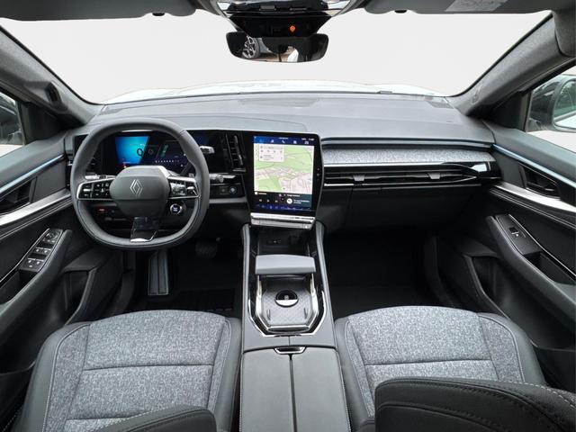 Renault / Austral / Schwarz / / / NAVI+LED+KAMERA+elektr.HECKKL.+19LM