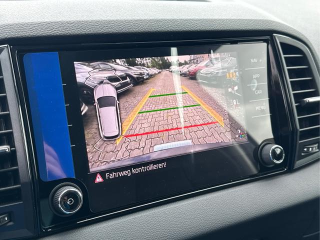 Skoda / Karoq / Schwarz / / / AHK+el.HECKKLAPPE+KAMERA+PDC+ACC, Beispielbilder, ggf. teilweise mit Sonderausstattung