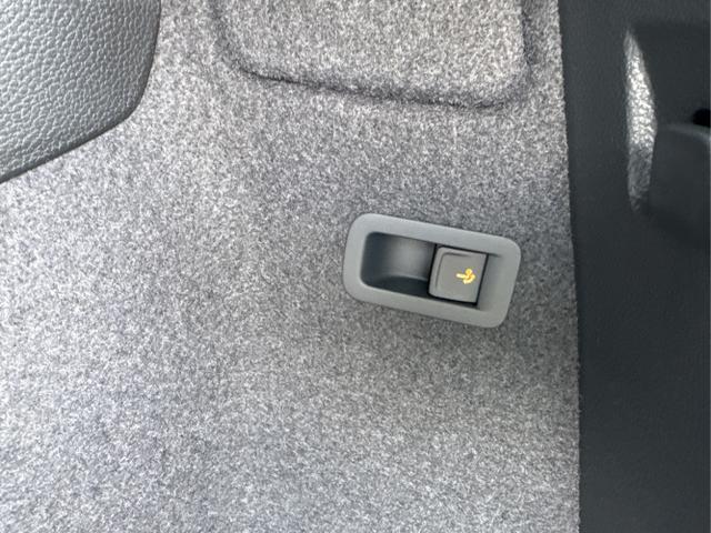 Skoda / Karoq / / / / AHK+el.HECKKLAPPE+KAMERA+PDC+ACC, Beispielbilder, ggf. teilweise mit Sonderausstattung