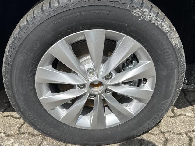 Skoda / Karoq / Silber / / / AHK+el.HECKKLAPPE+KAMERA+PDC+ACC, Beispielbilder, ggf. teilweise mit Sonderausstattung