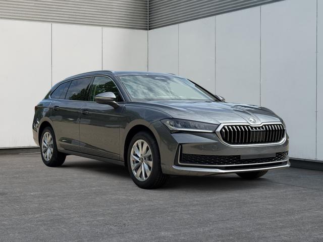 Skoda / Superb Combi / / / / DSG+ NAVI+AHK+EL. HECKKL.+KESSY+SHZ V+H, Beispielbilder, ggf. teilweise mit Sonderausstattung