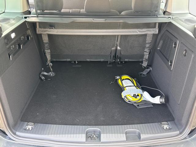 Volkswagen / Caddy / / / / KAMERA+GJR+APP+PDC+ACC+LANE ASSIST