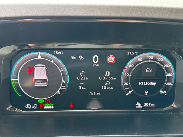 Volkswagen / Caddy / / / / KAMERA+GJR+APP+PDC+ACC+LANE ASSIST