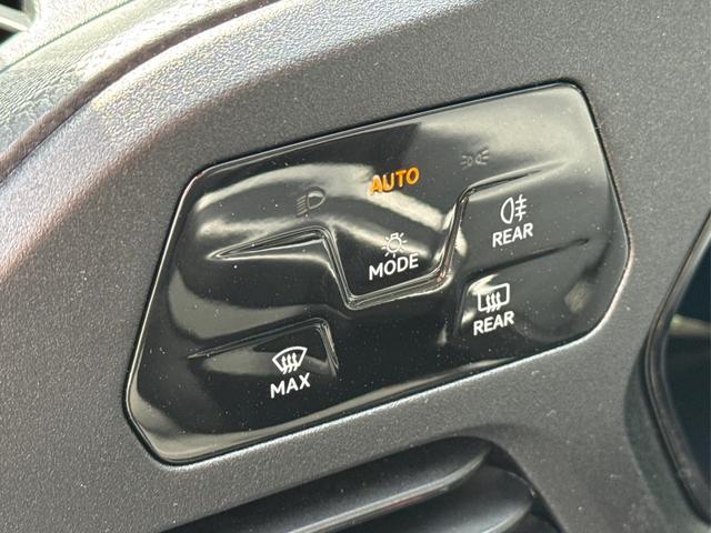Volkswagen / Caddy / / / / KAMERA+GJR+APP+PDC+ACC+LANE ASSIST