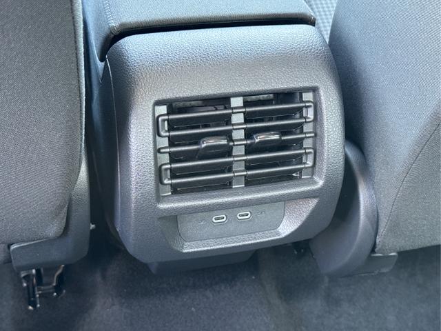 Volkswagen / Caddy / / / / KAMERA+GJR+APP+PDC+ACC+LANE ASSIST
