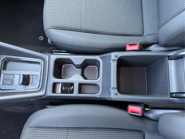 Volkswagen / Caddy / / / / KAMERA+GJR+APP+PDC+ACC+LANE ASSIST