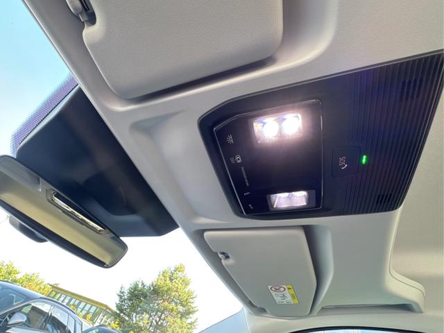 Volkswagen / Caddy / / / / KAMERA+GJR+APP+PDC+ACC+LANE ASSIST