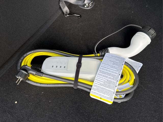 Volkswagen / Caddy / / / / KAMERA+GJR+APP+PDC+ACC+LANE ASSIST