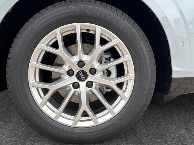 Audi / Q3 Sportback / / / / MJ 2026+NAVI+KAMERA+PANO+AHK+PDC+EL. HECKKL.+LED+18 LM