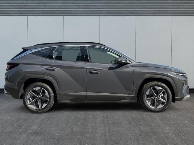 Hyundai / TUCSON / Grau / / / Hybrid NAVI+KAMERA+SHZ+LED+TEMPOMAT+17 ALU+PDC, Beispielbilder, ggf. teilweise mit Sonderausstattung