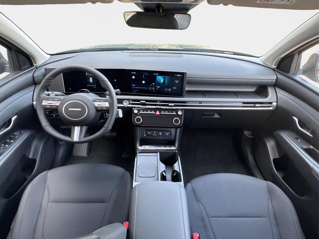 Hyundai / TUCSON / Grau / / / Hybrid NAVI+KAMERA+SHZ+LED+TEMPOMAT+17 ALU+PDC, Beispielbilder, ggf. teilweise mit Sonderausstattung