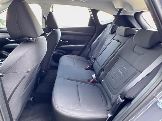 Hyundai / TUCSON / Grau / / / Hybrid NAVI+KAMERA+SHZ+LED+TEMPOMAT+17 ALU+PDC, Beispielbilder, ggf. teilweise mit Sonderausstattung