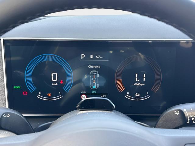 Hyundai / TUCSON / Schwarz / / / Hybrid NAVI+KAMERA+SHZ+LED+TEMPOMAT+17 ALU+PDC, Beispielbilder, ggf. teilweise mit Sonderausstattung