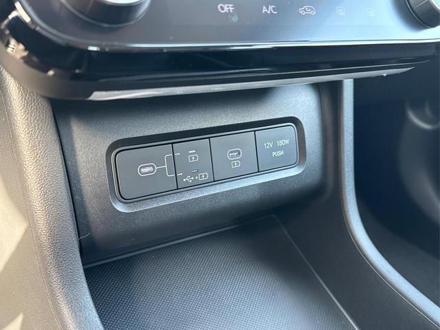 Hyundai / TUCSON / Schwarz / / / Hybrid NAVI+KAMERA+SHZ+LED+TEMPOMAT+17 ALU+PDC, Beispielbilder, ggf. teilweise mit Sonderausstattung