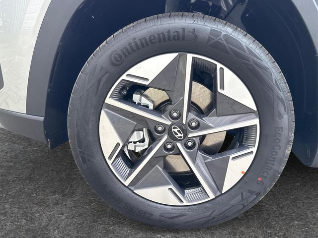 Hyundai / TUCSON / Silber / / / Hybrid NAVI+KAMERA+SHZ+LED+TEMPOMAT+17 ALU+PDC, Beispielbilder, ggf. teilweise mit Sonderausstattung