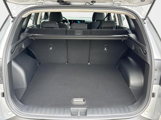 Hyundai / TUCSON / Silber / / / Hybrid NAVI+KAMERA+SHZ+LED+TEMPOMAT+17 ALU+PDC, Beispielbilder, ggf. teilweise mit Sonderausstattung