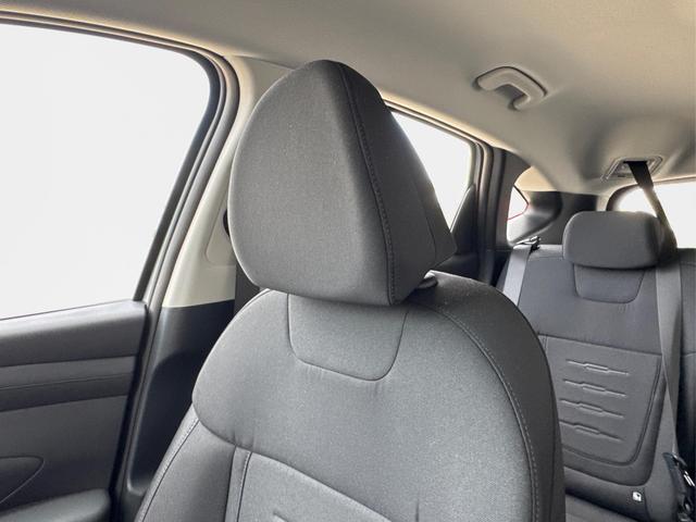 Hyundai / TUCSON / Silber / / / Hybrid NAVI+KAMERA+SHZ+LED+TEMPOMAT+17 ALU+PDC, Beispielbilder, ggf. teilweise mit Sonderausstattung