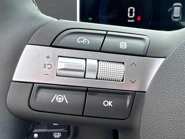 Hyundai / TUCSON / Silber / / / Hybrid NAVI+KAMERA+SHZ+LED+TEMPOMAT+17 ALU+PDC, Beispielbilder, ggf. teilweise mit Sonderausstattung
