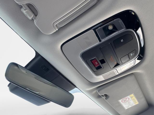 Hyundai / TUCSON / Silber / / / Hybrid NAVI+KAMERA+SHZ+LED+TEMPOMAT+17 ALU+PDC, Beispielbilder, ggf. teilweise mit Sonderausstattung