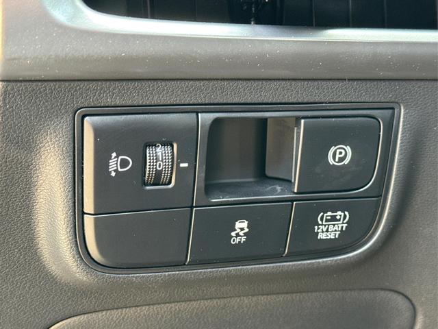 Hyundai / TUCSON / Gr&uuml;n / / / Hybrid NAVI+KAMERA+SHZ+LED+TEMPOMAT+17 ALU+PDC, Beispielbilder, ggf. teilweise mit Sonderausstattung