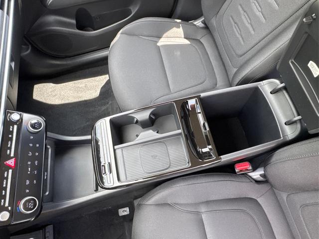 Hyundai / TUCSON / Gr&uuml;n / / / Hybrid NAVI+KAMERA+SHZ+LED+TEMPOMAT+17 ALU+PDC, Beispielbilder, ggf. teilweise mit Sonderausstattung