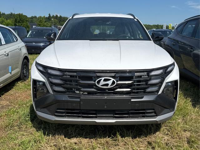 Hyundai TUCSON - Blackline Hybrid NAVI+KAMERA+SHZ+LED+TEMPOMAT+17" ALU+PDC
