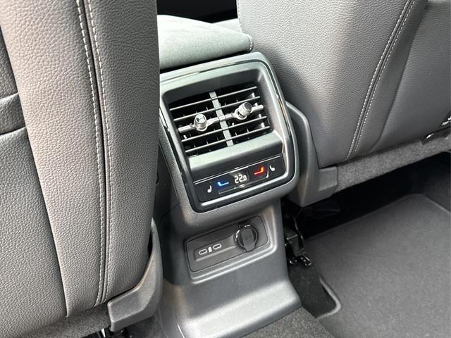 Skoda / Kodiaq / Grau / / / 4x4+AHK+PANO+KAMERA+EL. HECKKL.+NAVI+20 LM