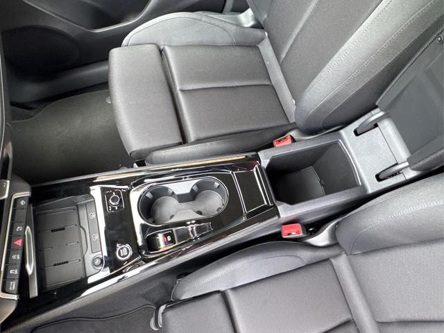 Audi / Q3 / Schwarz / / / KAMERA+NAVI+PDC+EL.HECKKL.+LED+17LM