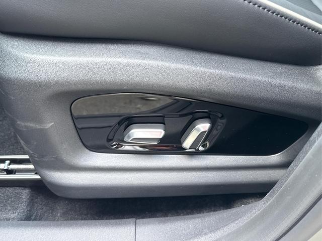 Omoda / 5 / Silber / / / 7J GARANTIE+PANO+eHK+ACC+360-KAM+SHZ+KLIMA+SONY+18 ALU, Beispielbilder, ggf. teilweise mit Sonderausstattung