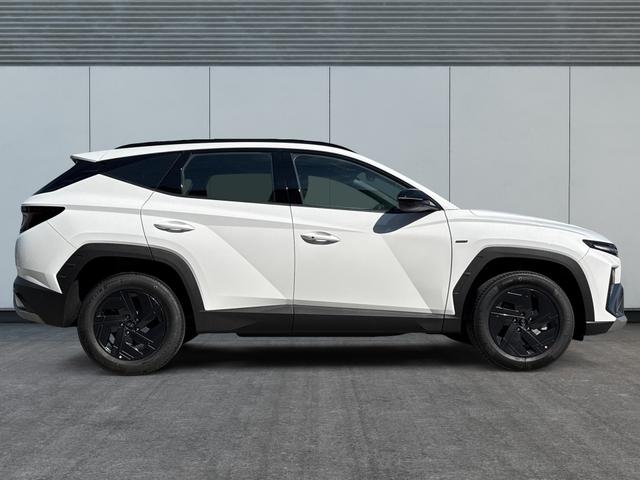 Hyundai / TUCSON / Wei&szlig; / / / Hybrid NAVI+KAMERA+SHZ+LED+TEMPOMAT+17 ALU+PDC, Beispielbilder, ggf. teilweise mit Sonderausstattung