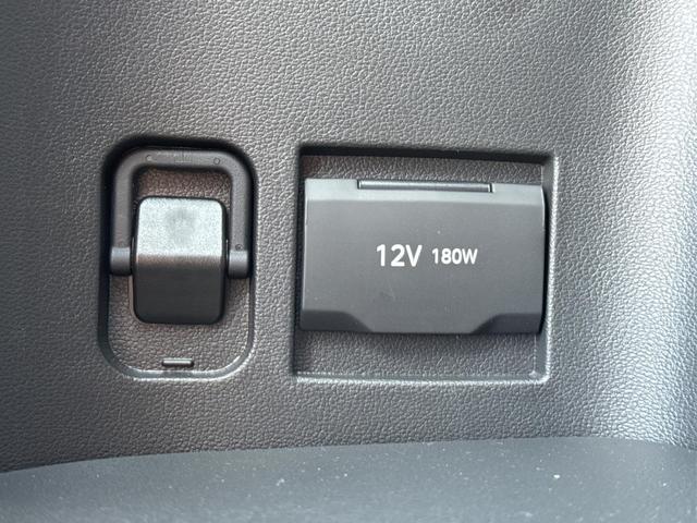 Hyundai / TUCSON / Wei&szlig; / / / Hybrid NAVI+KAMERA+SHZ+LED+TEMPOMAT+17 ALU+PDC, Beispielbilder, ggf. teilweise mit Sonderausstattung