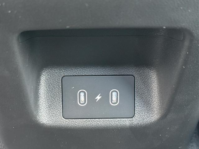 Hyundai / TUCSON / Wei&szlig; / / / Hybrid NAVI+KAMERA+SHZ+LED+TEMPOMAT+17 ALU+PDC, Beispielbilder, ggf. teilweise mit Sonderausstattung