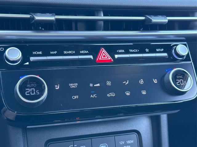 Hyundai / TUCSON / Grau / / / Hybrid NAVI+KAMERA+SHZ+LED+TEMPOMAT+17 ALU+PDC, Beispielbilder, ggf. teilweise mit Sonderausstattung
