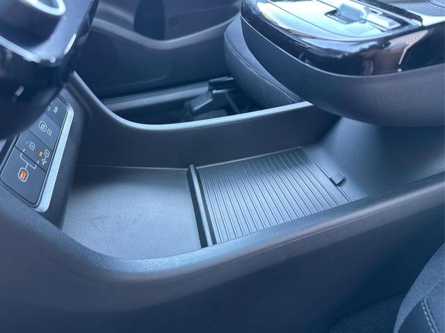 Hyundai / TUCSON / Grau / / / Hybrid NAVI+KAMERA+SHZ+LED+TEMPOMAT+17 ALU+PDC, Beispielbilder, ggf. teilweise mit Sonderausstattung