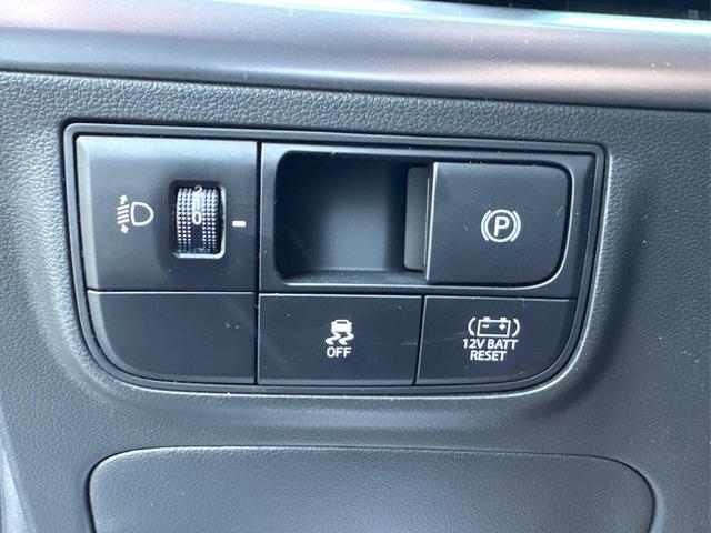 Hyundai / TUCSON / Grau / / / Hybrid NAVI+KAMERA+SHZ+LED+TEMPOMAT+17 ALU+PDC, Beispielbilder, ggf. teilweise mit Sonderausstattung