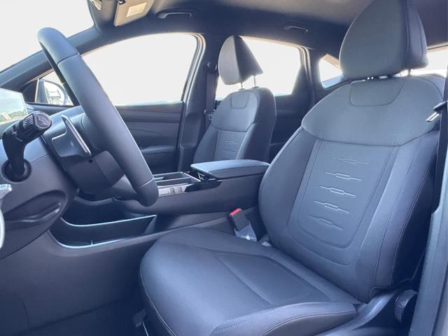 Hyundai / TUCSON / Grau / / / Hybrid NAVI+KAMERA+SHZ+LED+TEMPOMAT+17 ALU+PDC, Beispielbilder, ggf. teilweise mit Sonderausstattung